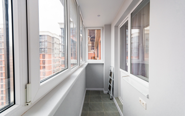 Sovremennaya studiya dlya dvoikh vozle  Ekspo-grad Flat