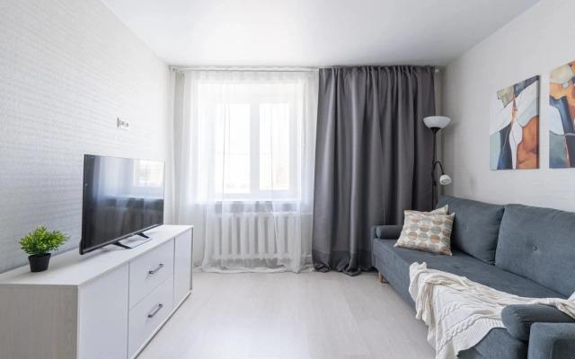 Na Ulitse Gabdully Tukaya 106A Apartments