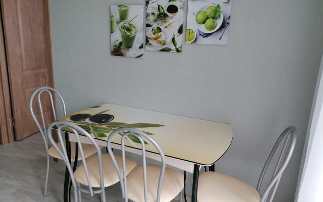 Odnokomnatnaya 36 M² 2 Krovati Flat