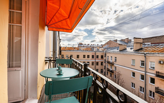 Квартира с балконом у Мариинского театра