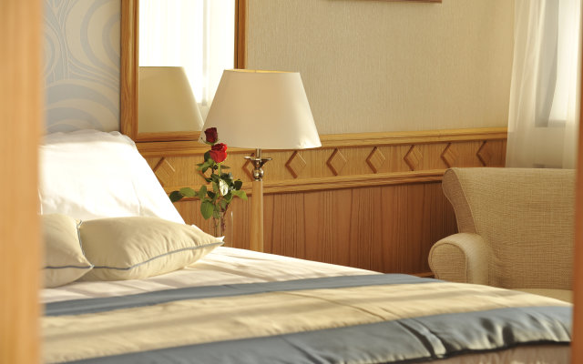 Constantinou Bros Asimina Suites Hotel (Adults only)	