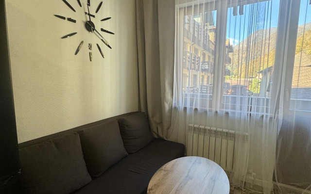 Апартаменты Просторные с двумя спальнями в ЖК Розмарин