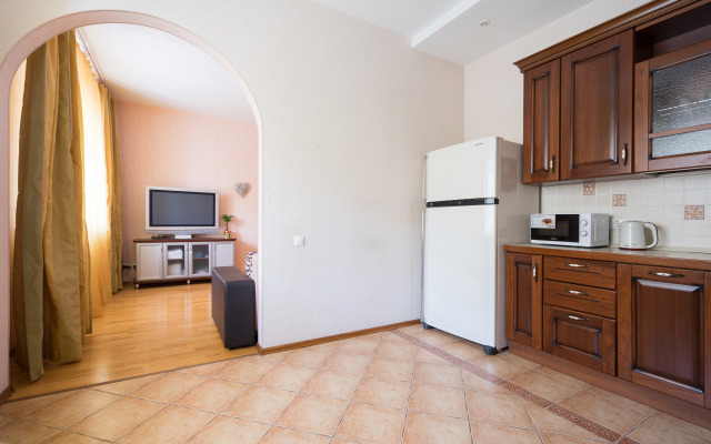 Апартаменты на улице Адоратского 1