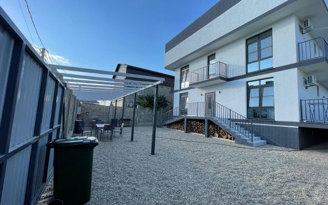 "Iyul" Apartments