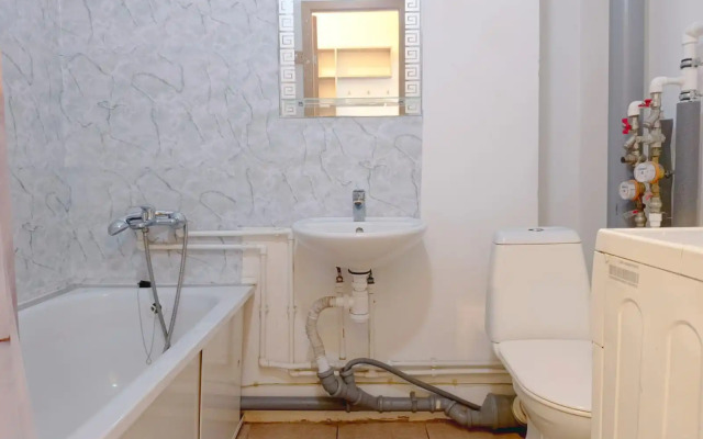 Studiya, Na Kapralskoy 15 Flat