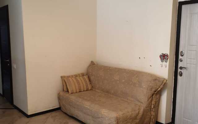 Kurzalnaya 40A Flat