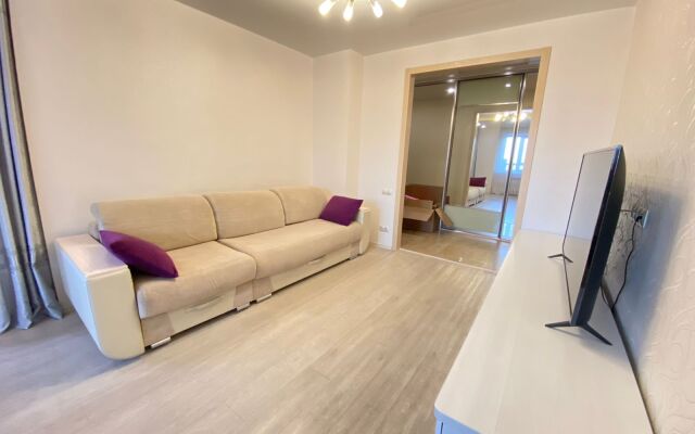 Апартаменты 3х комнатная квартира возле метро