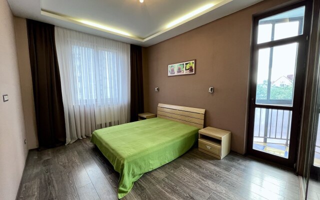 BLACK from CityRent Apartments