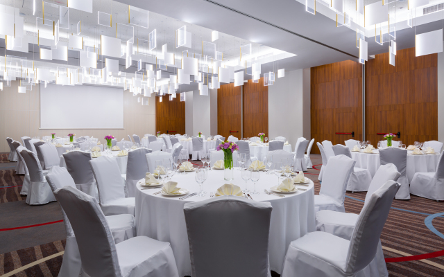RedPoint Hotel