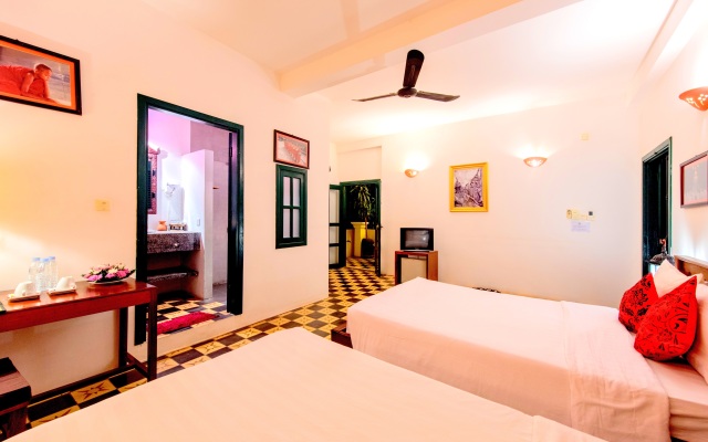 Villa Wat Damnak Hotel