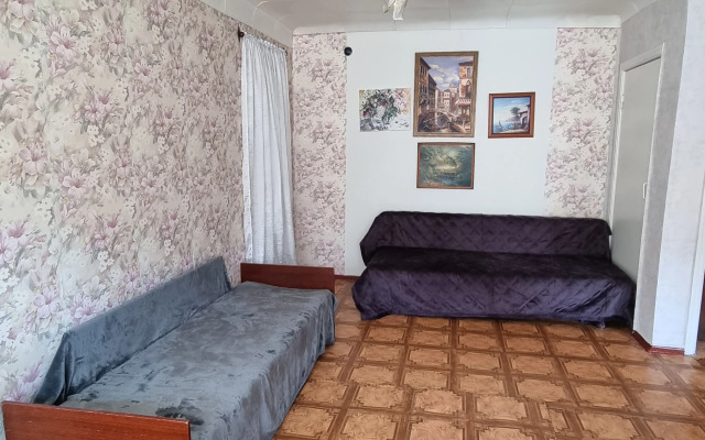 Dvukhkomnatnaya S Otlichnym Raspolozheniem Flat