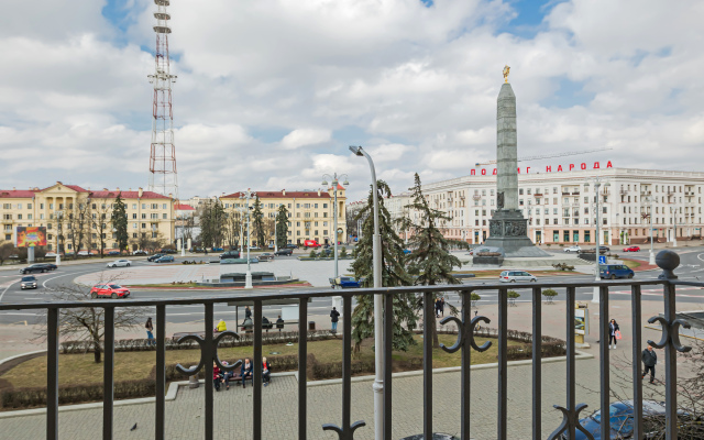 S Vidom Na Dostoprimechatelnost Apartments