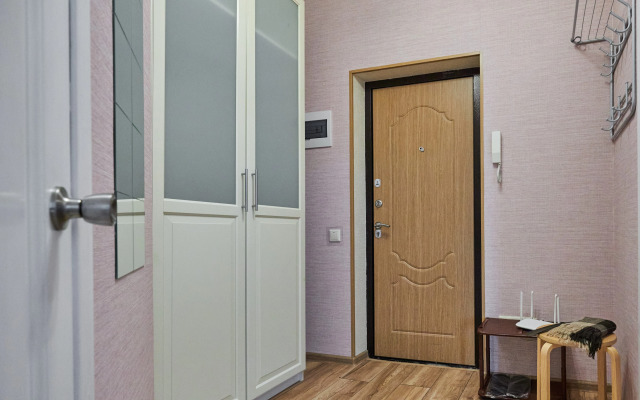 Komfortabelnaya Ryadom S Krasnoarmeyskoy Flat