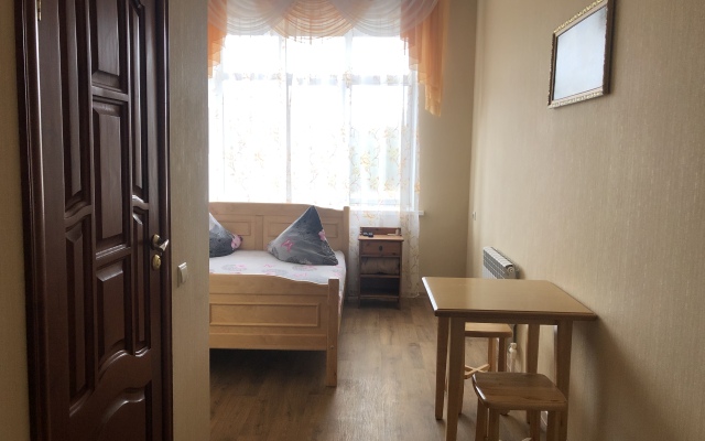 Chibis Hotel