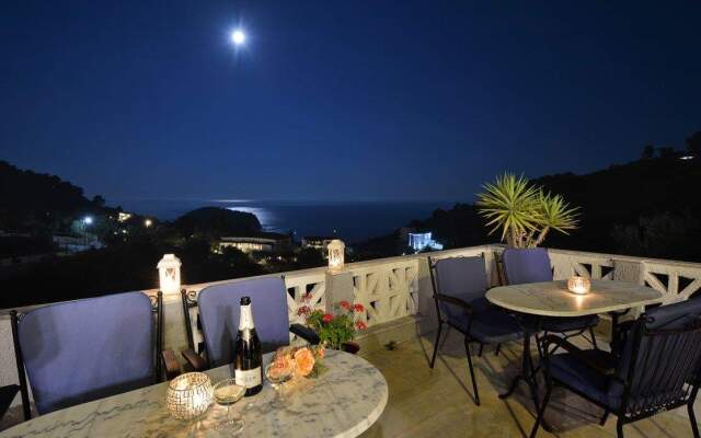 Ariadne Hotel