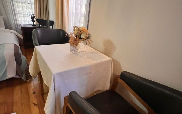 Tarihi Sari Konak Hotel
