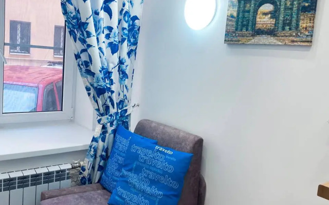 Byudzhetnaya Studiya v Tsentre Peterburga Apartment