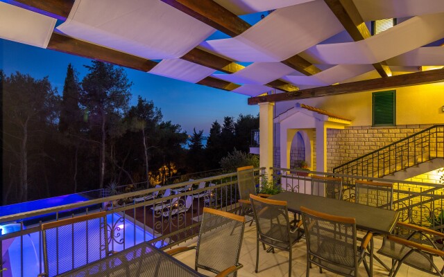 Villa Fani Apartments