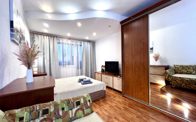 Апартаменты 51 с Шикарным Видом Изысканный Север на Старостина, 31