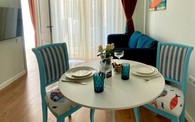 Uyutnaya S Sovremennym Remontom Flat