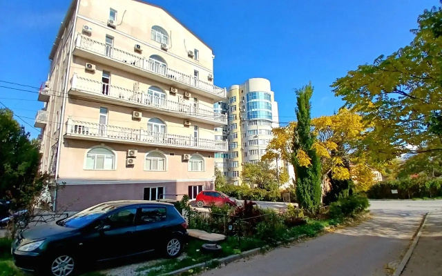 Apartamenty Deluks s balkonom