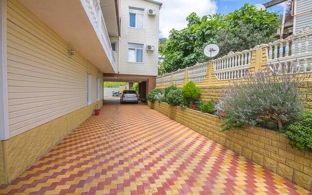 Aerosvit Guest House