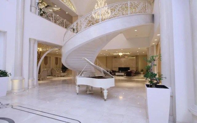 Qafqaz Riverside Hotel