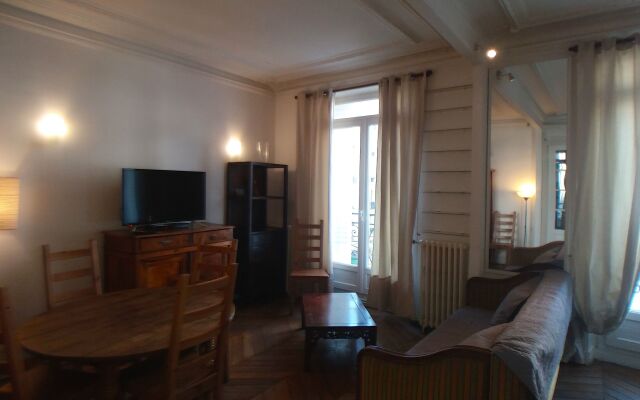 Апартаменты Saint Michel Free Parking