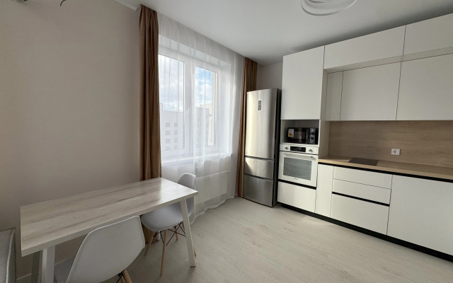 Chetyrekhmestnaya Dizaynerskaya V Tsentre Goroda Flat