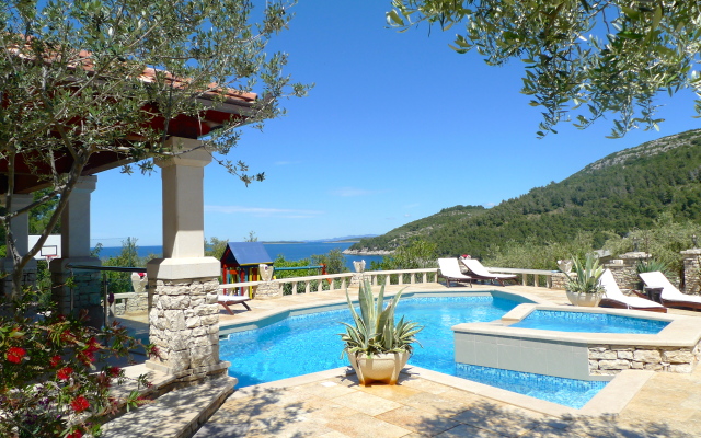 Stone House Poplat Villa
