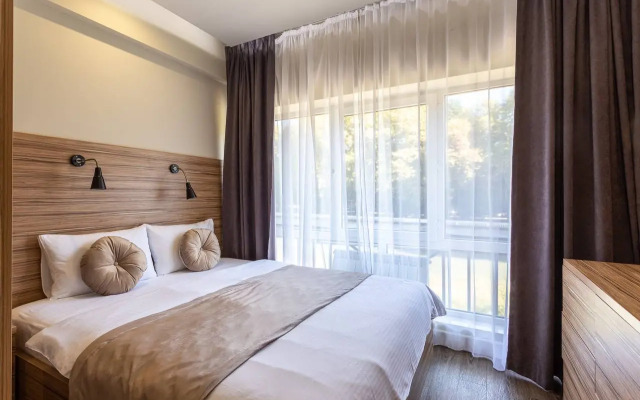 4.16 Studio Chaikovskogo Apartments