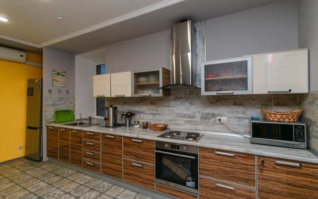 Hostel Svoi Ludi