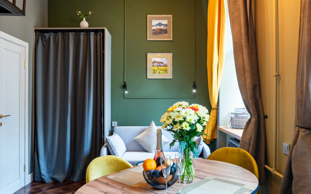 Апартаменты в Сердце Петербурга с колонкой Алиса