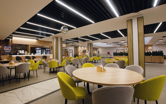 Отель Амакс Сафар