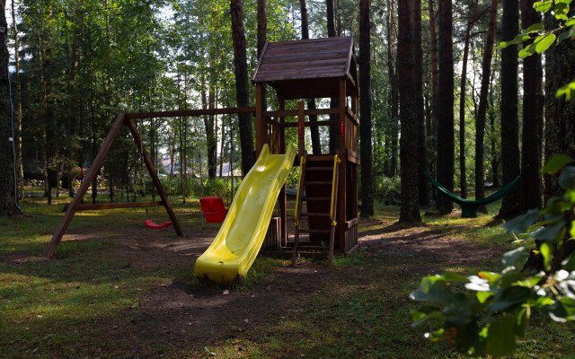 Dobryj Los Recreation camp