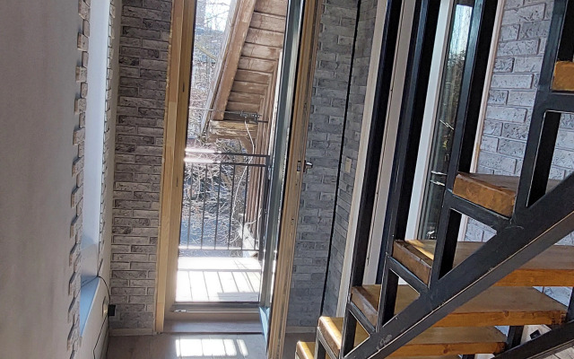 Апартаменты Двухуровневые апартаменты около музея ангелов