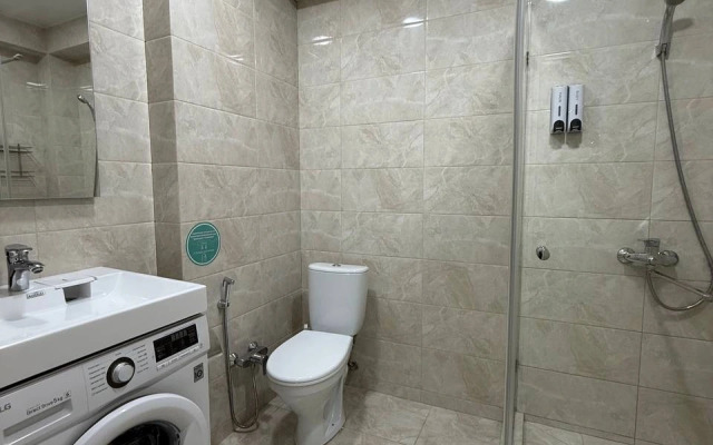 Апартаменты Студия возле Моря для Двоих на цокольном этаже