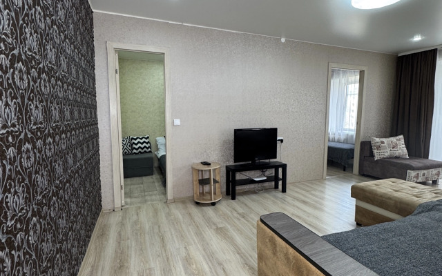 Квартира Большая Трехкомнатная квартира