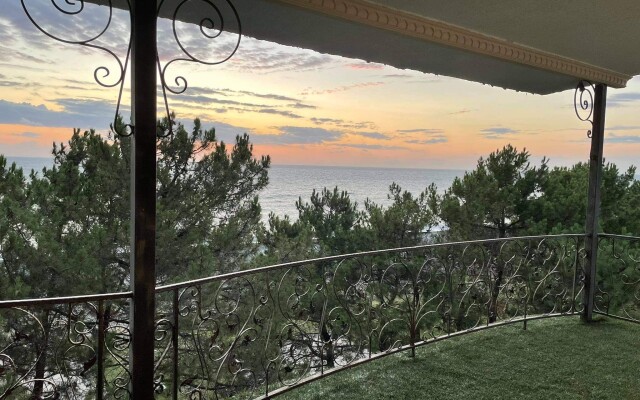 Megobroba Hotel