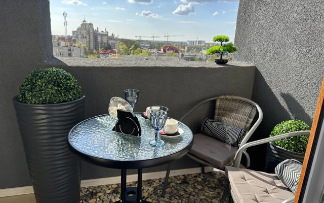 Квартира класса комфоpт плюс с красивым видом из окна в историческом центре города Амалиенау