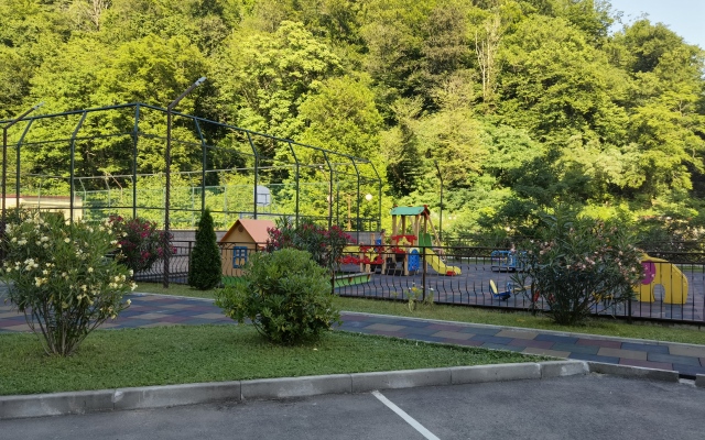 S vidom na zapovednuyu goru. Kvatro 22 Flat