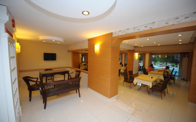 Karael Hotel