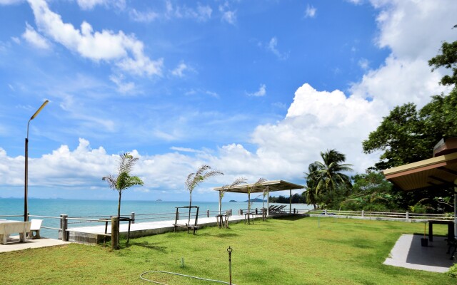 Lipa Bay Residence Resort Hotel