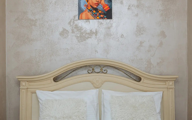 Flat Prostornaya Kvartira V Tsentre