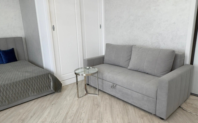 Flat U Morya Zhk grin Seyl 2