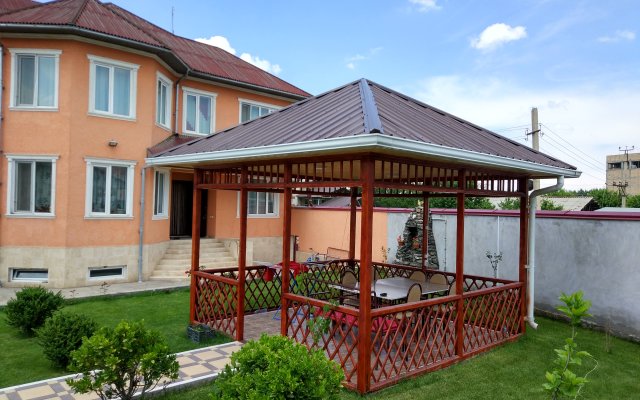 Voyazh Guest House