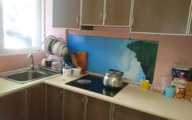 Na Pereulke Sverdlova Hostel