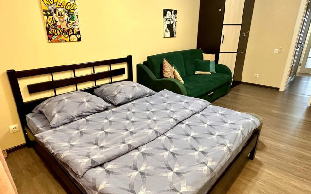 Квартира Просторная двухкомнатная на Семенова 11