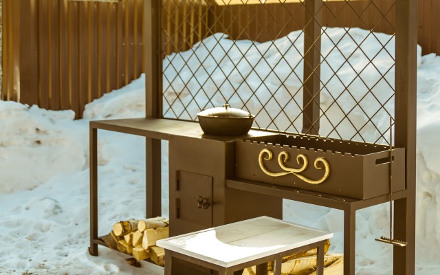 Paratunka Guest House