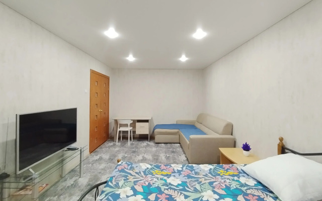Prostornye Na Prospekte Pobedy Apartments